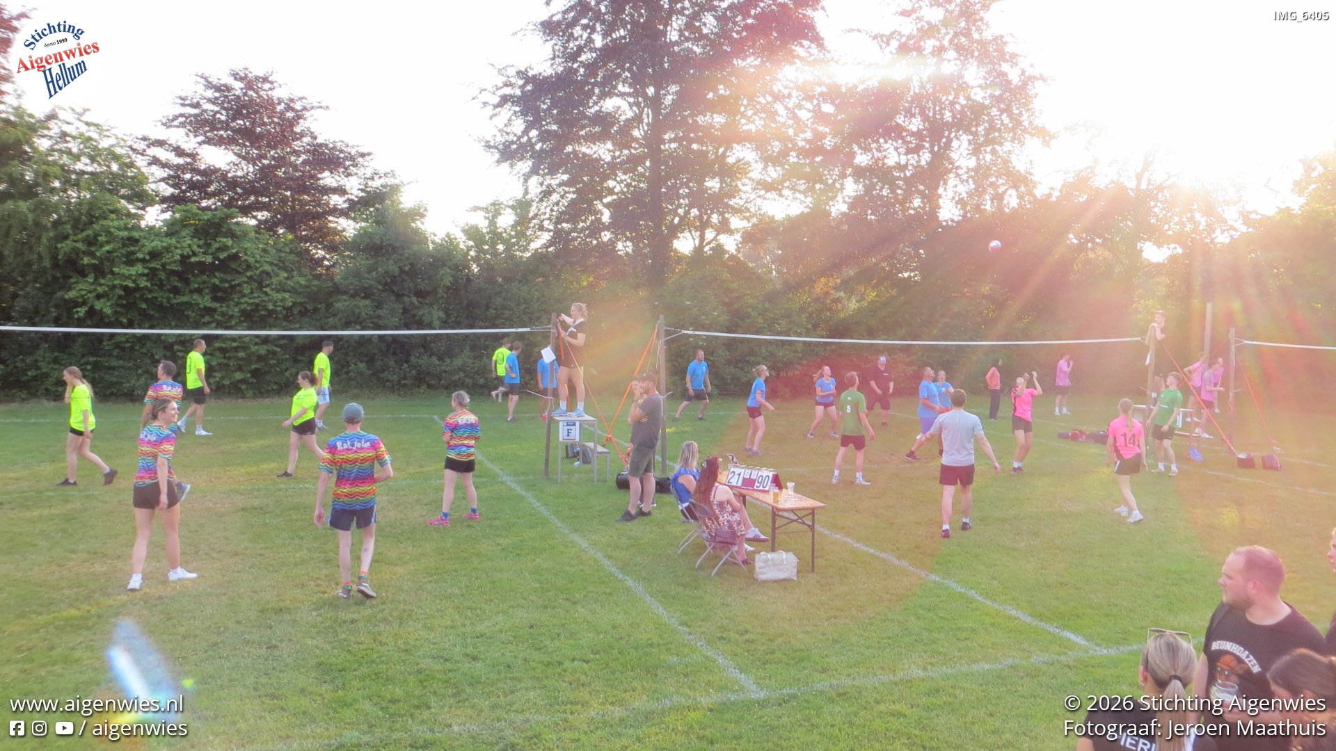 Felle zon tijdens 26e recreatief volleybaltoernooi 2026